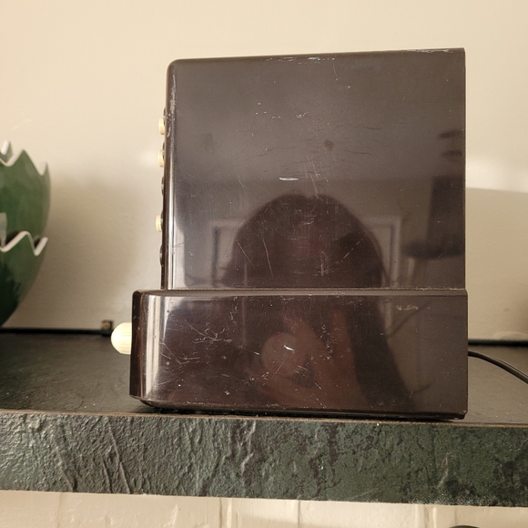 Crosley collector's edition radio - Picture 10 of 12